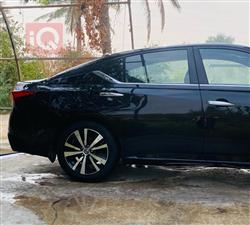 نيسان ألتيما